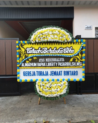 Papan Bunga Duka di Halong