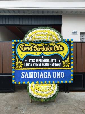 Papan Bunga Duka di Halong